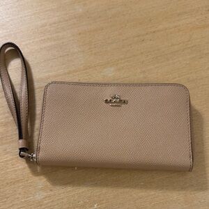 Coach Outlet Long Zip around wristlet wallet Beige
